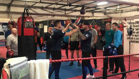 Blind Veterans take part in boxing class